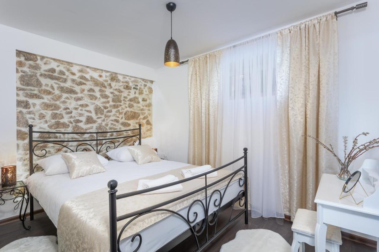 Apartments Mikulin Family Punat Exterior photo