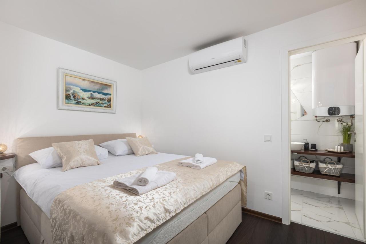 Apartments Mikulin Family Punat Exterior photo